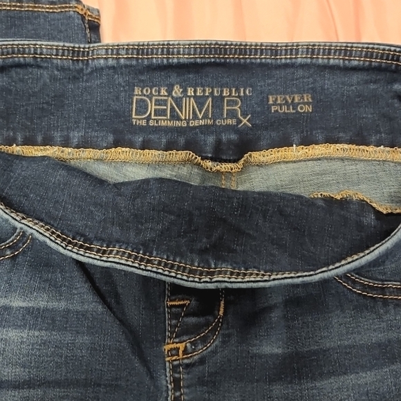 Rock & Republic Jeggings - Picture 3 of 6